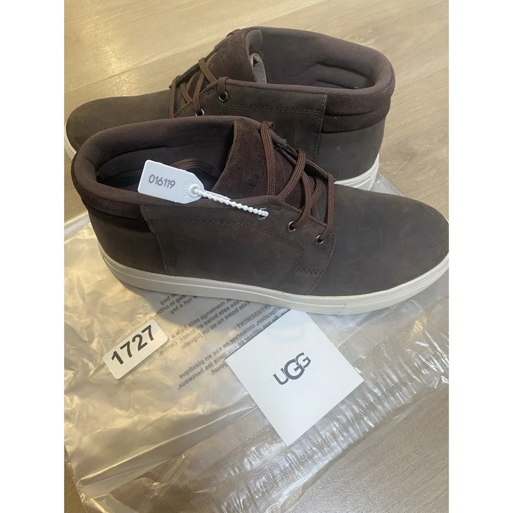 UGG Baysider Chukka Waterproof Brown Leather Boots Men 10.5 - Read Description
